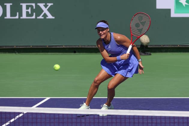 INDIAN WELLS, CA - MARCH 04: Tatjana Maria (GER) hits a forehand during the BNP Paribas Open on March 4, 2026 at Indian Wells Tennis Garden in Indian Wells, CA. (Photo by George Walker Icon Sportswire) TENNIS: MAR 04 BNP Paribas Open EDITORIAL USE ONLY Icon260304022