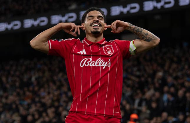 Manchester City v Nottingham Forest - Premier League MANCHESTER, ENGLAND - MARCH 4: Morgan Gibbs-White of Nottingham Forest celebrates scoring the first goal during the Premier League match between Manchester City and Nottingham Forest at Etihad Stadium on March 4, 2026 in Manchester, England. Morgan Gibbs-White Manchester Etihad Stadium England United Kingdom Copyright: xVisionhausx 776340641