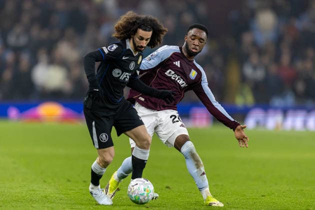 Aston Villa v Chelsea, Premier League Aston Villa defender Lamare Bogarde (26) battles for possession with Chelsea defender Marc Cucurella (3) during the Premier League match between Aston Villa and Chelsea at Villa Park, Birmingham, UK on 4 March 2026. Birmingham Villa Park West Midlands UK Editorial use only DataCo restrictions apply See www.football-dataco.com , Copyright: xManjitxNarotrax PSI-23838-0120