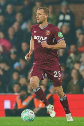 Fulham v West Ham United, Premier League TomaÅ¡ SouÄek of West Ham United during the Fulham v West Ham United Premier League match at Craven Cottage, London, England on 3 March 2026 Credit: Dylan Hepworth Every Second Media Editorial use only. All images are copyright Every Second Media Limited. No images may be reproduced without prior permission. All rights reserved. Premier League and Football League images are subject to licensing agreements with Football DataCo Limited. see https: www.football-dataco.com Copyright: xIMAGO EveryxSecondxMediax ESM-1839-0104 DylanxHepworthx xEveryxSecondxMediax