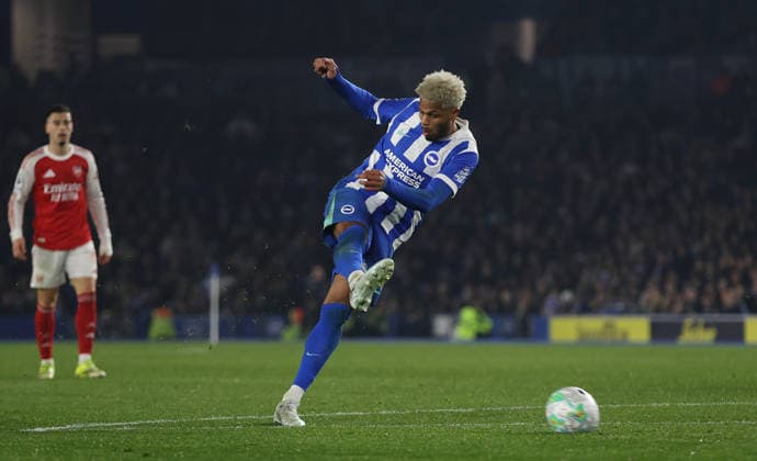 Premier League - Brighton & Hove Albion FC v Arsenal FC BRIGHTON, ENGLAND, MARCH 4: Georginio Rutter of Brighton & Hove Albion has a shot on goal during the match between Brighton & Hove Albion FC and Arsenal FC in the Premier League at the AMEX Community Stadium in Brighton, England, on March 4. (Photo by Daniel Weir) Brighton AMEX Community Stadium England Copyright: xDanielxWeir CrystalxPixx Sportspressphoto_SPR102140