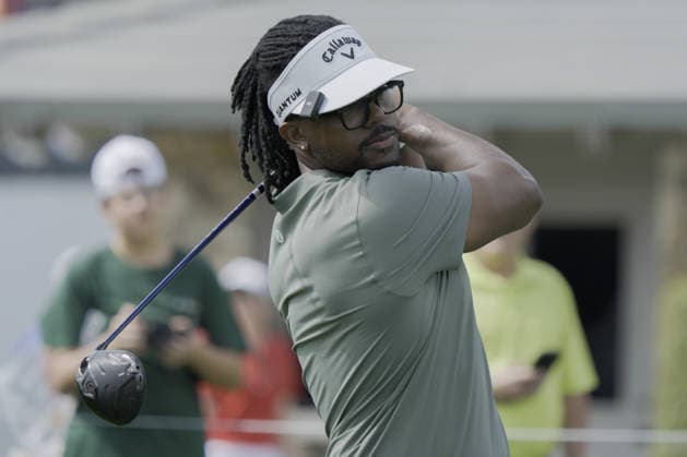 March 4, 2026, Orlando, Florida, USA: Golf influencer Roger Steele tees off the first hole during the Arnold Palmer Invitational Pro-Am presented by Mastercard at Bay Hill Club & Lodge. Orlando USA - ZUMAw109 20260304_fap_w109_016 Copyright: xDebbyxWongx