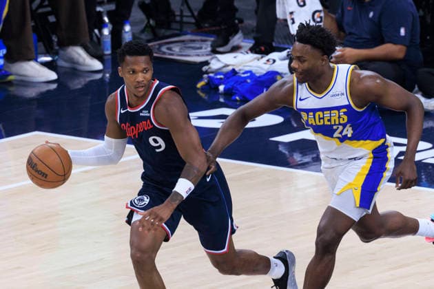 March 4, 2026, Inglewood, California, USA: Bennedict Mathurin 9 of the Los Angeles Clippers makes a fast break as Kobe Brown 24 of the Indiana Pacers attempts to steal the ball during their regular season NBA, Basketball Herren, USA game on Wednesday March 4, 2026 at Intuit Dome in Inglewood, California. Clippers defeat Pacers, 130-107. ARIANA RUIZ PI Clippers Vs. Pacers  - ZUMAp124 20260304_zaa_p124_070 Copyright: xArianaxRuizx