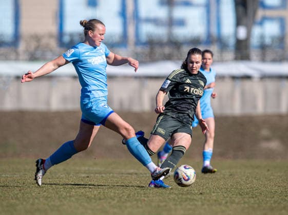 Fußball, Frauen, Testspiel, Saison 2025 2026, FC Viktoria 1889 Berlin - 1. FC Union Berlin, v. l. Anna Ursem (Viktoria), Ida Heikkinen (1. FC Union), 05.03.2026, Copyright: xSebastianxRäppold MatthiasxKochx