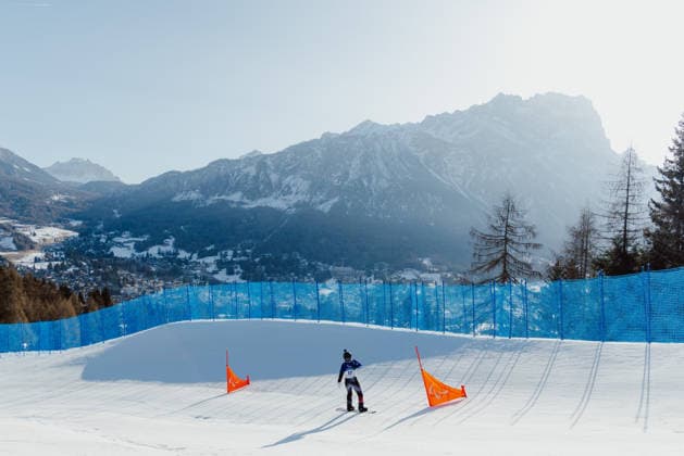 PARALYMPICS - Winter Paralympics Milano Cortina 2026 CORTINA D AMPEZZO,ITALY,05.MAR.26 - PARALYMPICS - Paralympic Winter games, Winterspiele,Spiele, Summer games Milano Cortina 2026, preview, Para Snowboard, training. Image shows Oliver Dreier (AUT).  GEPAxpictures xMaticxKlansek