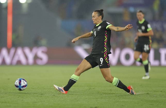 GOLD COAST, AUSTRALIA - MARCH 05 Caitlin Foord (9 Australia) runs with the ball during the Womens Asian Cup match between Islamic Republic of Iran and Australia at the Gold Coast Stadium on March 05 2026 in Gold Coast, Australia Copyright: xMatthewxStarlingx xSPPx Sportspressphoto_SPR102420