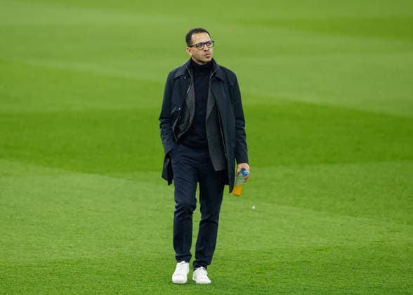 Birmingham, England, 4th March 2026. Liam Rosenior head coach of Chelsea inspects the pitch ahead of the Aston Villa vs Chelsea Premier League match at Villa Park, Birmingham. Picture credit should read: Cody Froggatt Sportimage EDITORIAL USE ONLY. No use with unauthorised audio, video, data, fixture lists, club league logos or live services. Online in-match use limited to 120 images, no video emulation. No use in betting, games or single club league player publications. SPI_068_CF_ASTON_VILLA_V_CHELSEA SPI-4577-0068