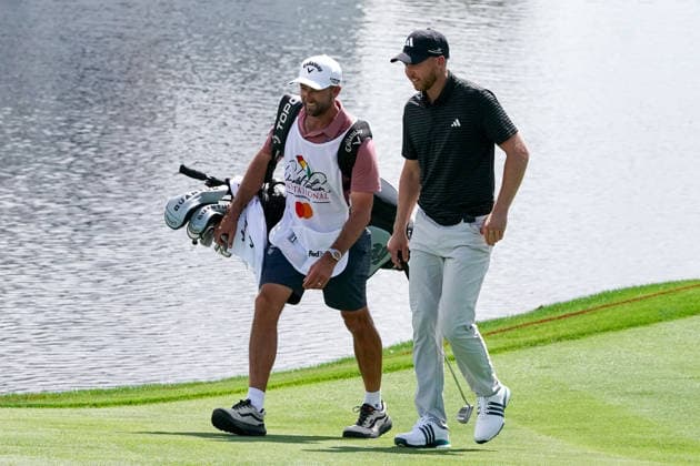 March 5, 2026, Orlando, Florida, USA: Daniel Berger (R) and his caddie Josh Cassell approach the 18th green during the first round of the Arnold Palmer Invitational Pro-Am presented by Mastercard at Bay Hill Club & Lodge. Orlando USA - ZUMAw109 20260305_fap_w109_002 Copyright: xDebbyxWongx