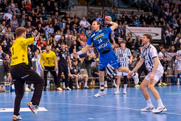 DAIKIN Handball Bundesliga: TVB Stuttgart vs. THW Kiel; 05.03.2026 Stuttgart, GERMANY - 05. März 2026: Kai Häfner (TVB Stuttgart, 34) beim Abschluss am Kreis während dem Match zwischen dem TVB Stuttgart und dem THW Kiel am 24. Spieltag der Daikin Handball Bundesliga in der Porsche-Arena. Copyright: xBEAUTIFULxSPORTS Steinx