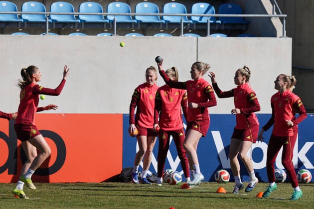 05.03.2026, xgrfx, Fussball Training , Deutsche Frauennationalmannschaft v.l. Jule Brand, Janina Minge, Vivien Endemann, Rebecca Knaak, Giulia Gwinn, Laura Freigang (Deutsche Frauennationalmannschaft) (DFL DFB REGULATIONS PROHIBIT ANY USE OF PHOTOGRAPHS as IMAGE SEQUENCES and or QUASI-VIDEO) Dresden