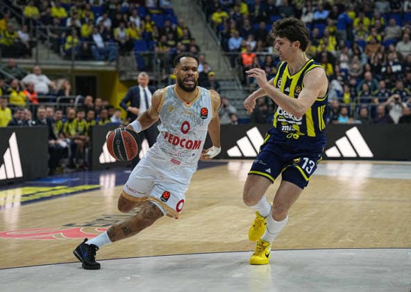 ISTANBUL, TURKEY - MARCH 5: Tarik Biberovic (13) of Fenerbahce Beko and Elie Okobo (0) of Monaco in action during the EuroLeague match between Fenerbahce Beko Istanbul and AS Monaco at Ulker Sports Arena on March 5, 2026 in Istanbul, Turkey. Ä±STANBUL tURKEY Copyright: xSeskimphotox Fener-Monaco-050326 (17)