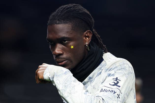 5th March 2026; Tottenham Hotspur Stadium, London, England; Premier League Football, Tottenham Hotspur versus Crystal Palace; Yves Bissouma of Tottenham Hotspur during warm up  HenningxvonxJagow