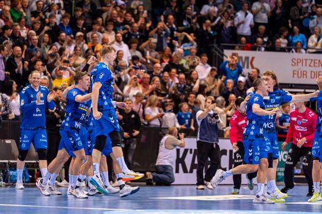 DAIKIN Handball Bundesliga: TVB Stuttgart vs. THW Kiel; 05.03.2026 Stuttgart, GERMANY - 05. März 2026: TVB Spieler nach dem Sieg gegen THW Kiel nach dem Match zwischen dem TVB Stuttgart und dem THW Kiel am 24. Spieltag der Daikin Handball Bundesliga in der Porsche-Arena. Copyright: xBEAUTIFULxSPORTS Steinx