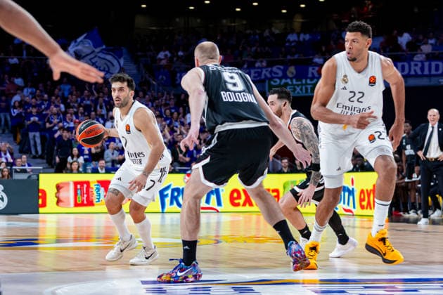 2026 Euroleague basketball Real Madrid v Virtus Bologna March 5th; 5th March 2026; Movistar Arena; Madrid, Spain; Euroleague Basketball; Spain, Real Madrid vs Virtus Bologna; Facundo Campazzo and Edy Tavares Madrid Spain Basketball Copyright: xAlbaxPachecox xAgenciaxLOFx