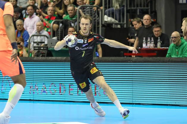 05.03.2026, xgox, Handball - EHF Champions League SC Magdeburg - FC Barcelona, Barca v.l. Felix Claar (Magdeburg, 7) am Ball, plays the ball Magdeburg