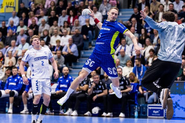DAIKIN Handball-Bundesliga VfL Gummersbach - TBV Lemgo Lippe; 05.03.2026 Tilen Kodrin (VfL Gummersbach, 5) im Wurf DAIKIN Handball-Bundesliga VfL Gummersbach - TBV Lemgo Lippe; Gummersbach, Schwalbe arena am 05.03.2026 Copyright: xBEAUTIFULxSPORTS Wunderlx
