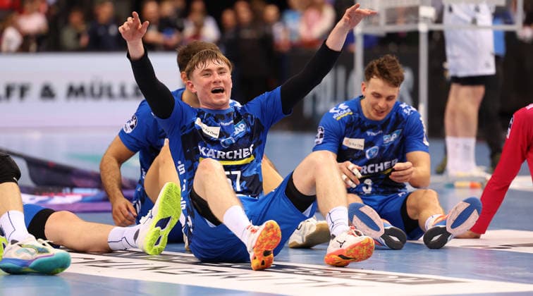 05.03.2026, Deutschland, Stuttgart, Handball Bundesliga, TVB Stuttgart vs. THW Kiel, Jakob Nigg (TVB) jubelt über den Sieg