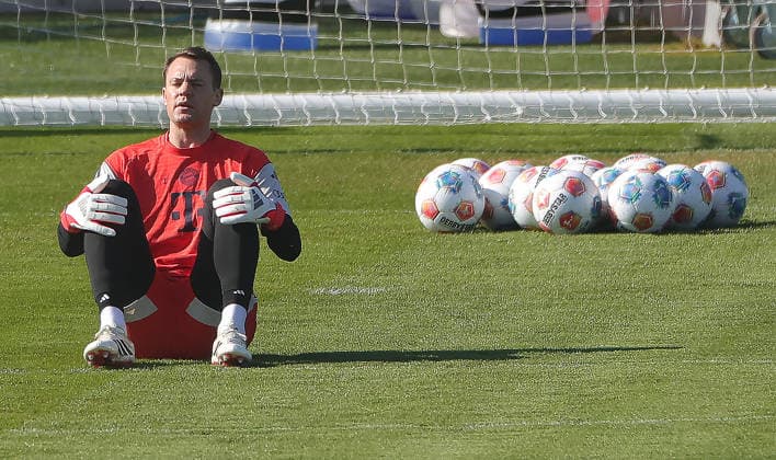 05.03.2026, FC Bayern Training, Fussball Muenchen, im Bild: Manuel Neuer (FC Bayern Muenchen) *** 05 03 2026, FC Bayern Training, Football Sport, Munich, in the picture Manuel Neuer FC Bayern Muenchen