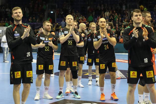 05.03.2026, xgox, Handball - EHF Champions League SC Magdeburg - FC Barcelona, Barca v.l. Magdeburg enttaeuscht, schaut enttaeuscht, niedergeschlagen, disappointed Magdeburg