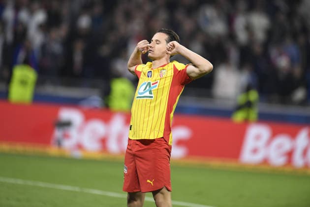 Football : Olympique lyonnais vs Lens - French Cup - 05 03 2026 Florian THAUVIN of Lens during the French Cup Quarts final match between Olympique Lyonnais and Lens at Groupama Stadium Decines Charpieu Lyon on March 05 2026 , France LYONFrance  Copyright: xMouradxALLILIx