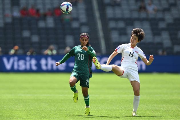 SOCCER ASIAN CUP BANGLADESH NORTH KOREA, Shamsunnahar of Bangladesh and Hwang Yu Yong of North Korea during the AFC Women™s Asian Cup Group B match between Bangladesh and North Korea at CommBank Stadium in Sydney, Friday, March 6, 2026. ( NO ARCHIVING, EDITORIAL USE ONLY SYDNEY NEW SOUTH WALES AUSTRALIA  Copyright: xDEANxLEWINSx 20260306173058685868
