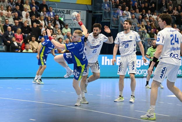 RECORD DATE NOT STATED Ellidi Vidarsson (VfL Gummersbach 4) hat sich am Kreis durchgesetzt und kommt zum Abschluss VfL Gummersbach vs. TBV Lemgo Lippe, Handball, Daikin 1. Bundesliga, 24. Spieltag, Spielzeit 2025-2026, Schwalbe Arena Gummersbach, 05.03.2026 VfL Gummersbach vs. TBV Lemgo Lippe, Handball, Daikin 1. Bundesliga, 24. Spieltag, Spielzeit 2025-2026, Schwalbe Arena Gummersbach, 05.03.2026 Gummersbach Copyright: xEibner-Pressefoto JuergenxAugstx EP_JAT