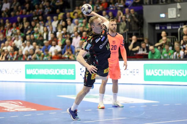 05.03.2026, xgox, Handball - EHF Champions League SC Magdeburg - FC Barcelona, Barca v.l. Omar Ingi Magnusson (Magdeburg, 14) beim Siebenmeter Magdeburg