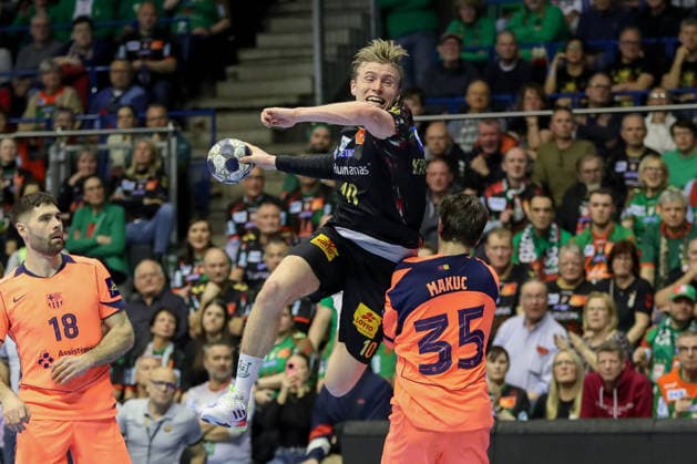 05.03.2026, xgox, Handball - EHF Champions League SC Magdeburg - FC Barcelona, Barca v.l. Gisli Thorgeir Kristjansson (Magdeburg, 10) wirft Tor, Torschuetze, erzielt Tor, Treffer, scores the goal Magdeburg