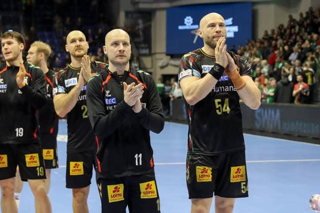 05.03.2026, xgox, Handball - EHF Champions League SC Magdeburg - FC Barcelona, Barca v.l. Daniel Pettersson (Magdeburg, 11), Oscar Bergendahl (Magdeburg, 54) enttaeuscht, schaut enttaeuscht, niedergeschlagen, disappointed Magdeburg