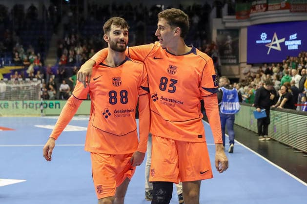 05.03.2026, xgox, Handball - EHF Champions League SC Magdeburg - FC Barcelona, Barca v.l. Petar Cikusa (Barcelona, 88), Ian Barrufet (Barcelona, 83) Jubel ueber den Sieg, Jubel nach Spielende Magdeburg