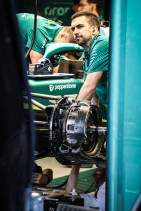 March 6, 2026, Melbourne, Victoria, Australia: MELBOURNE, AUSTRALIA - MARCH 06 2026: Aston Martin Aramco F1 Team pits during the 2026 Australian Grand Prix at Albert Park in Melbourne, Australia Melbourne Australia - ZUMAp121 20260306_zsp_p121_132 Copyright: xChrisxPutnamx