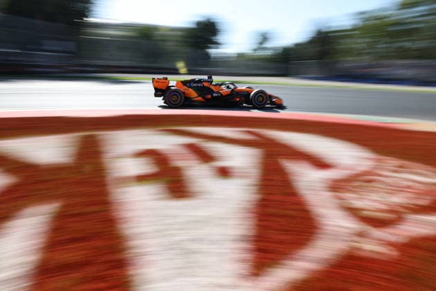 MELBOURNE, AUSTRALIA - MARCH 6: Oscar Piastri of Australia driving the (81) McLaren Mastercard Formula 1 Team MCL40 during practice ahead of the F1 Grand Prix of Australia at Albert Park Circuit on March 6, 2026 in Melbourne, Australia.(Photo by Qian Jun Paddocker-SPP) Copyright: xQianxJunx xPaddocker-SPPx Sportspressphoto_SPR103435