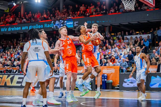 1. Basketball Bundesliga, easyCredit BBL, Saison 2025 2026, Herren, Hauptrunde, 22. Spieltag, 06.03.2026, RASTA Vechta - Science City Jena Alonzo Verge ( 11 - RASTA Vechta) in Aktion Vechta RASTA Dome Niedersachsen Deutschland
