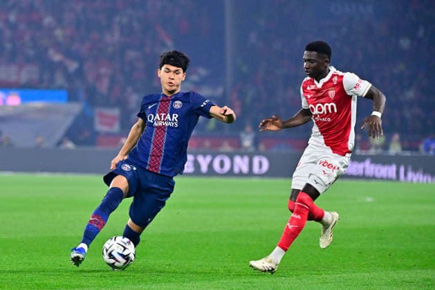 FOOTBALL : PSG vs Monaco - Ligue 1 - 06 03 2026 Pedro Dro Fernandez of Paris Saint Germain and Lamine Camara of Monaco during the Ligue 1 match between Paris Saint Germain and AS Monaco at Parc des Princes on March 06, 2026 in Paris, France. ( Photo by Federico Pestellini PsnewZ ) - ParisFrance  Copyright: xFedericoxPestelinix