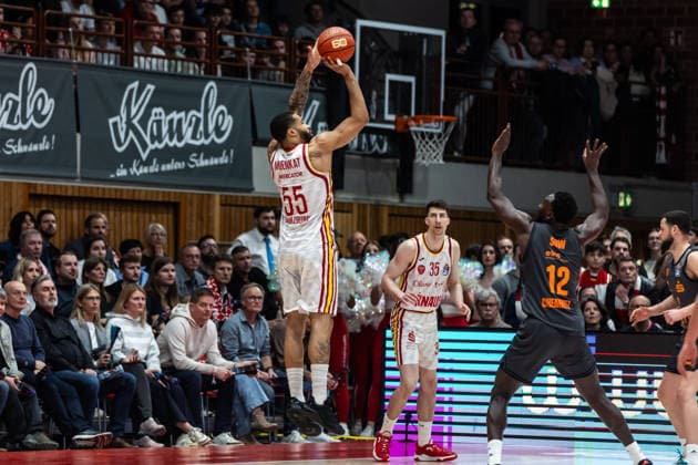 GER, easy-Credit Basketball-Bundesliga, Fitness First Würzburg Baskets - Niners Chemnitz. 06.03.2026, tectake ARENA Würzburg, Würzburg, GER, easy-Credit Basketball-Bundesliga, Fitness First Würzburg Baskets - Niners Chemnitz. David Muenkat (Fitness First Würzburg Baskets 55) Foto Alexander Trienitz Würzburg tectake ARENA Würzburg Bayern Deutschland