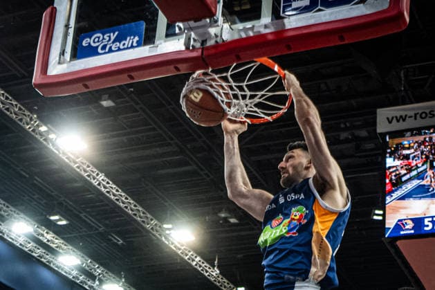 Rostock, Deutschland 06. März 2026: 1.BBL 2025 2026 Rostock Seawolves gegen VET-CONCEPT Gladiators Trier Im Bild: Owen Klassen (Rostock Seawolves) macht einen Dunk, dunkt Copyright: xFotostandx xVoelkerx