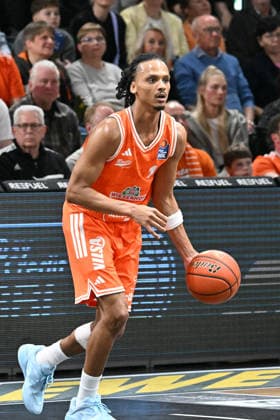 GER, EasyCredit BBL RASTA Vechta - Science City Jena 06.03.2026, RASTA Dome, Vechta, GER, EasyCredit BBL RASTA Vechta - Science City Jena im Bild Alonzo Verge Jr. (RASTA Vechta 11)
