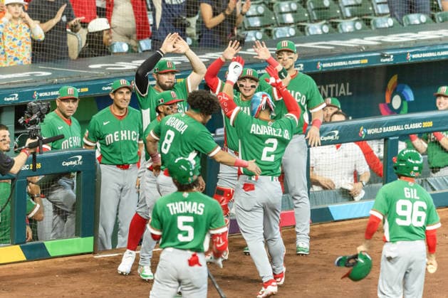 Players of Mexico celebrate during a World Baseball Classic game between Great Britain and Mexico at Daikin Park in Houston, United States, 06 March 2026. World Baseball Classic: Great Britain vs Mexico !ACHTUNG: NUR REDAKTIONELLE NUTZUNG!  Copyright: xCarlosxRamírezx AMDEP1993 20260306-55019617198_1