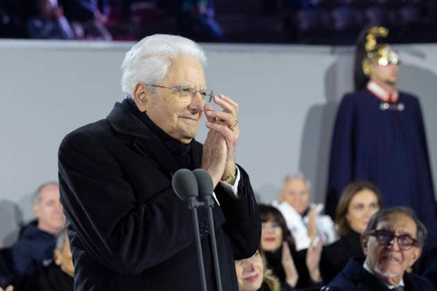 March 6, 2026, Verona: Il Presidente della Repubblica Sergio Mattarella alla cerimonia di apertura dei Giochi Paralimpici Invernali Milano Cortina 2026, Verona, 6 marzo 2026.ANSA Francesco Ammendola - Ufficio per la Stampa e la Comunicazione della Presidenza della Repubblica +++ UFFICIO STAMPA +++ FOTO NON IN VENDITA - DA USARE SOLO PER FINI GIORNALISTICI +++ NPK +++ .--- An handout picture provided by Quirinale press office shows the italian President of the Republic Sergio Mattarella at the opening ceremony of the Milan-Cortina 2026 Paralympic Winter games, Winterspiele,Spiele, Summer games Verona, 6 March 2026 ANSA Francesco Ammendola - Office for Press and Communications of the Presidency of the Republic handout +++ ANSA PROVIDES ACCESS TO THIS HANDOUT PHOTO TO BE USED SOLELY TO ILLUSTRATE NEWS REPORTING OR COMMENTARY ON THE FACTS OR EVENTS DEPICTED IN THIS IMAGE - NO ARCHIVING - NO LICENSING - NPK Al Via La Cerimonia Delle Paralimpiadi, Applausi Per Mattarella  - ZUMAa110 20260306_zaf_a110_044 Copyright: xUfficioxStampaxQuirinalex