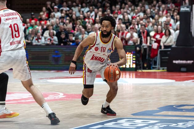 GER, easy-Credit Basketball-Bundesliga, Fitness First Würzburg Baskets - Niners Chemnitz. 06.03.2026, tectake ARENA Würzburg, Würzburg, GER, easy-Credit Basketball-Bundesliga, Fitness First Würzburg Baskets - Niners Chemnitz. Davion Mintz (Fitness First Würzburg Baskets 10) Foto Alexander Trienitz Würzburg tectake ARENA Würzburg Bayern Deutschland