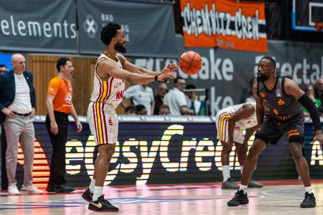 GER, easy-Credit Basketball-Bundesliga, Fitness First Würzburg Baskets - Niners Chemnitz. 06.03.2026, tectake ARENA Würzburg, Würzburg, GER, easy-Credit Basketball-Bundesliga, Fitness First Würzburg Baskets - Niners Chemnitz. Davion Mintz (Fitness First Würzburg Baskets 10) Foto Alexander Trienitz Würzburg tectake ARENA Würzburg Bayern Deutschland