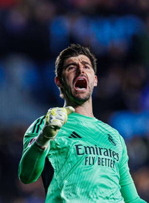 Real Club Celta de Vigo vs Real Madrid - LaLiga EA Sports - 06 03 2026 Thibaut Courtois of Real Madrid CF celebrates the victory during the LaLiga EA Sports match between Real Club Celta de Vigo and Real Madrid at Estadio Balidos on March 06, 2026 in Vigo, Spain. Vigo Spain Copyright: xPabloxGarcia PGSxPhotoxAgencyx