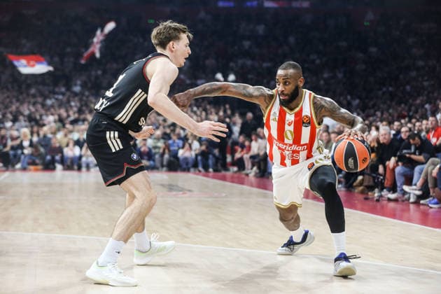 Crvena Zvezda Meridianbet v FC Bayern Munich - Euroleague BELGRADE, SERBIA - MARCH 06: Codi Miller-McIntyrer (R) of Crvena Zvezda Meridianbet Belgrade in action during the EuroLeague Regular Season Round 30 match between Crvena Zvezda Meridianbet Belgrade and FC Bayern Munich at Belgrade Arena on March 06, 2026 in Belgrade, Serbia. Filip Stevanovic Anadolu Belgrade Serbia. Editorial use only. Please get in touch for any other usage.  Copyright: x2026xAnadoluxFilipxStevanovicx