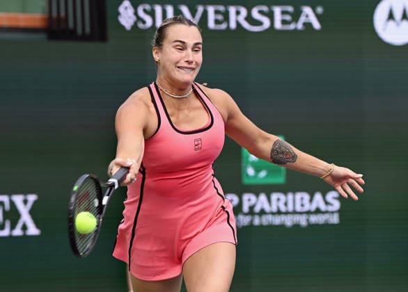 INDIAN WELLS, CA - MARCH 06: Aryna Sabalenka (RUS) returns the ball during a WTA, Tennis Damen tennis match during the BNP Paribas Open played on March 6, 2026 at the Indian Wells Tennis Garden in Indian Wells, CA. (Photo by John Cordes Icon Sportswire) TENNIS: MAR 06 BNP Paribas Open EDITORIAL USE ONLY Icon506260306036