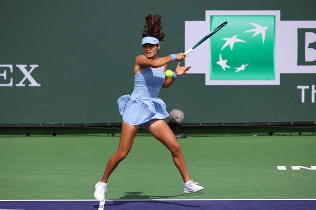INDIAN WELLS, CA - MARCH 06: Emma Raducanu (GBR) hits a forehand during the BNP Paribas Open on March 6, 2026 at Indian Wells Tennis Garden in Indian Wells, CA. (Photo by George Walker Icon Sportswire) TENNIS: MAR 06 BNP Paribas Open EDITORIAL USE ONLY Icon260306016