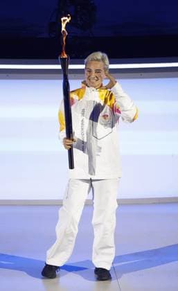 Milan Cortina Paralympics: Opening ceremony Italian fencer Beatrice Vio holds the Paralympic torch during the opening ceremony of the Milan Cortina Paralympics at the Verona Arena, a Roman amphitheater in Verona, Italy, on March 6, 2026.  A14AA0005355674P