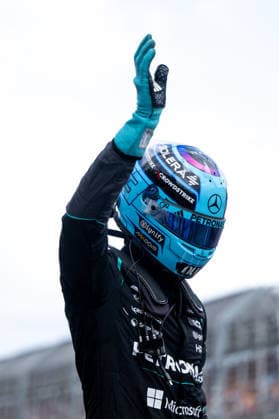 George Russell (Mercedes-AMG Petronas F1 Team, Großbritannien, 63) jubelt ueber die Pole Position, AUS, Formel 1 Weltmeisterschaft, Australian Grand Prix, Albert Park Circuit, Melbourne, Qualifying, Saison 2026, 07.03.2026 AUS, Formel 1 Weltmeisterschaft, Australian Grand Prix, Albert Park Circuit, Melbourne, Qualifying, Saison 2026, 07.03.2026 Melbourne Copyright: xEibner-Pressefoto Memmlerx EP_MMR