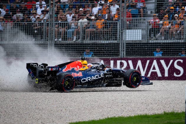 Max Verstappen (Oracle Red Bull Racing, Niederlande, 03) im RB22 mit Unfall Crash im Kiesbett von Kurve 1, AUS, Formel 1 Weltmeisterschaft, Australian Grand Prix, Albert Park Circuit, Melbourne, Qualifying, Saison 2026, 07.03.2026 AUS, Formel 1 Weltmeisterschaft, Australian Grand Prix, Albert Park Circuit, Melbourne, Qualifying, Saison 2026, 07.03.2026 Melbourne Copyright: xEibner-Pressefoto Memmlerx EP_MMR