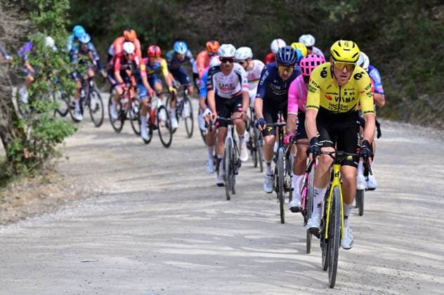 The pack of riders pictured in action during the men elite Strade Bianche one day cycling race, 203km from and to Siena, Italy on Saturday 07 March 2026. DIRKxWAEM  x166728546x