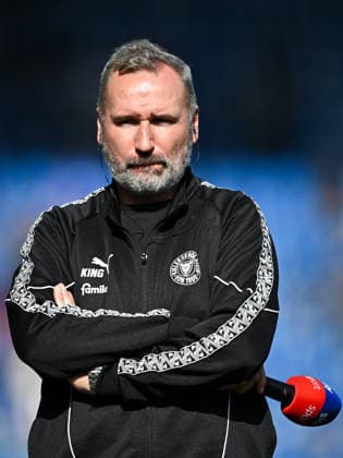 Tim Walter (Holstein Kiel, Trainer) vor dem Spiel, GER, SV Darmstadt 98 vs. Holstein Kiel, Fussball 2. Bundesliga, 25. Spieltag, Saison 2025 2026, 07.03.2026. DFL regulations prohibit any use of photographs as image sequences and or quasi-video GER, SV Darmstadt 98 vs. Holstein Kiel, Fussball 2. Bundesliga, 25. Spieltag, Saison 2025 2026 Darmstadt